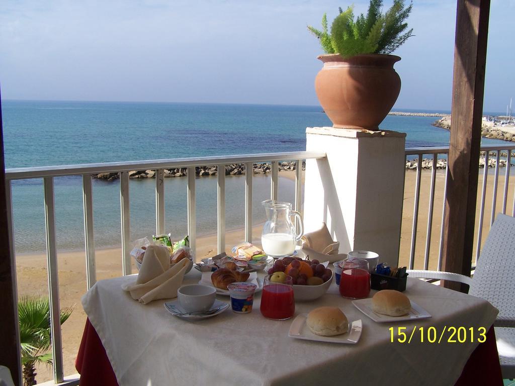 Hotel Sul Mare Al Gabbiano สโกลิตตี ภายนอก รูปภาพ