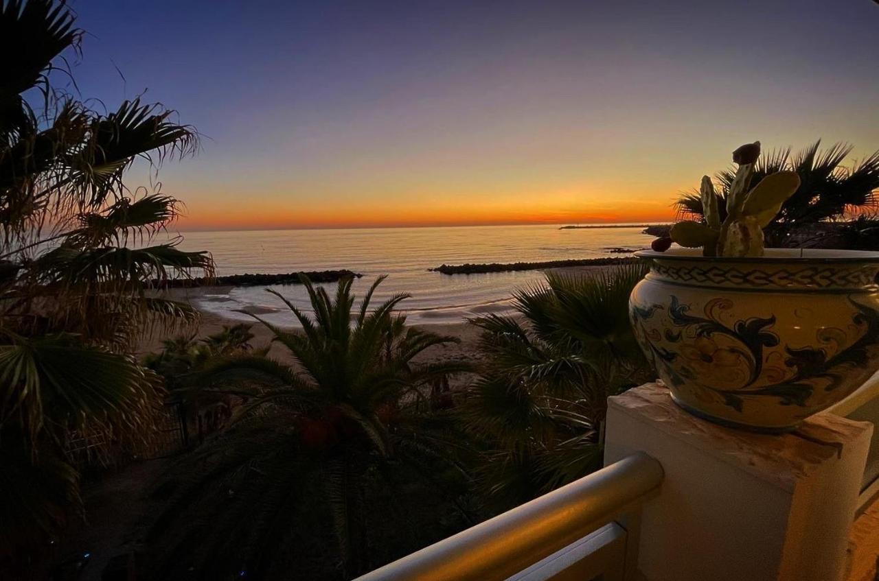 Hotel Sul Mare Al Gabbiano สโกลิตตี ภายนอก รูปภาพ