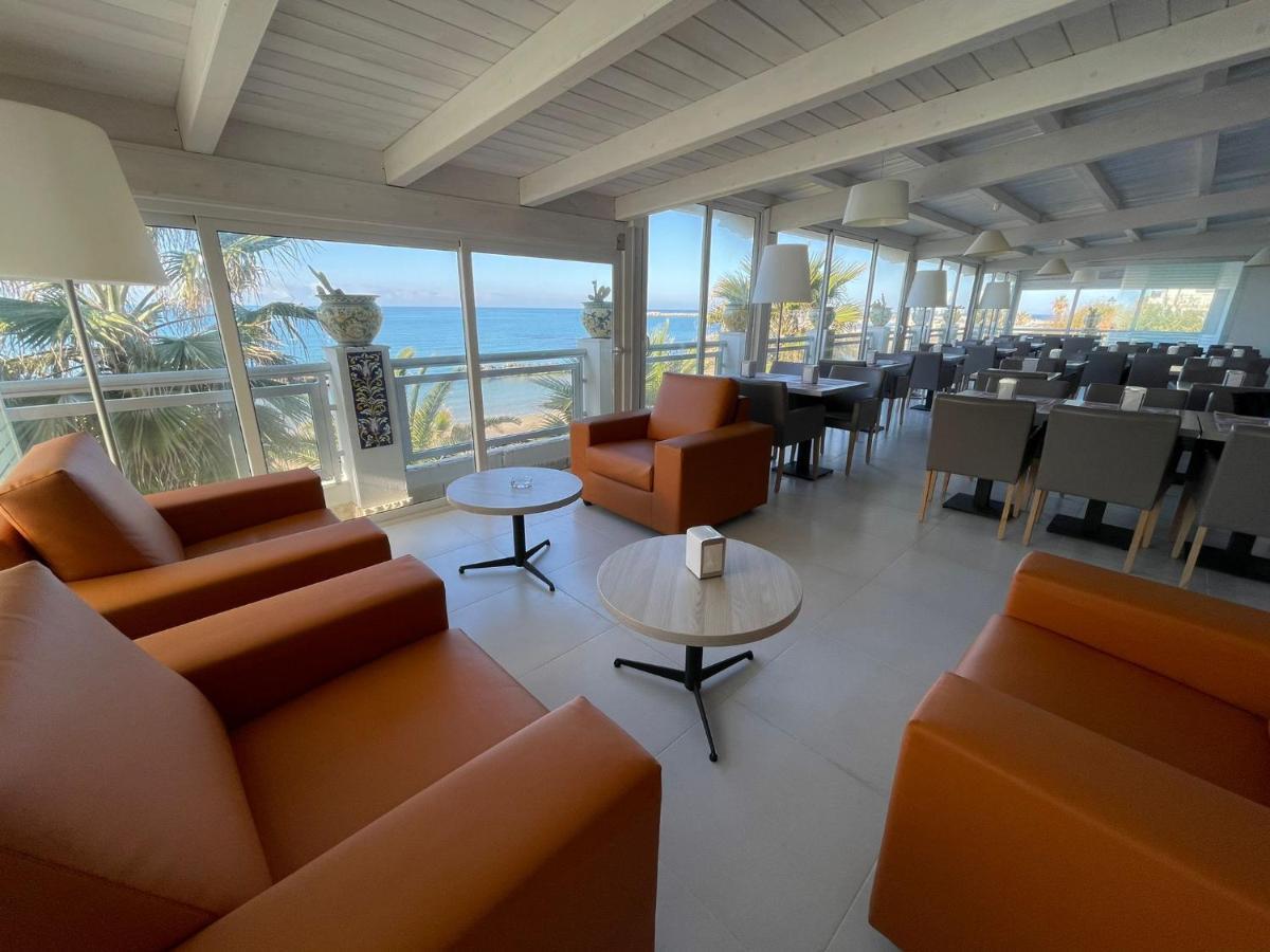 Hotel Sul Mare Al Gabbiano สโกลิตตี ภายนอก รูปภาพ