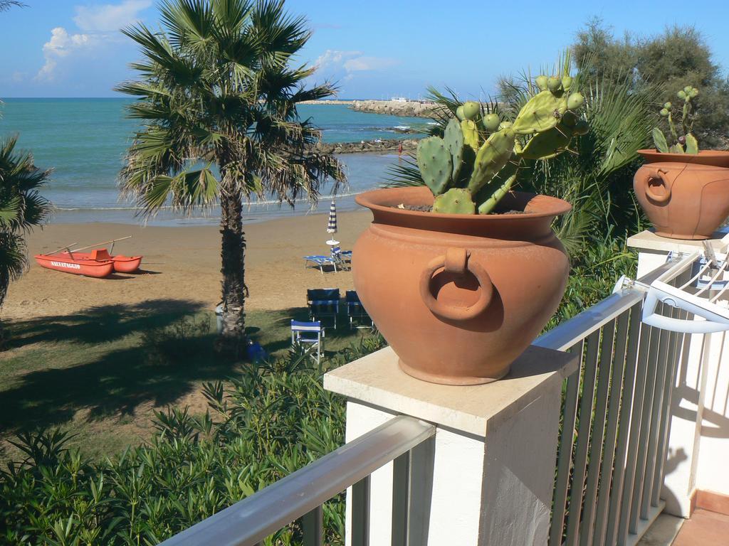 Hotel Sul Mare Al Gabbiano สโกลิตตี ภายนอก รูปภาพ