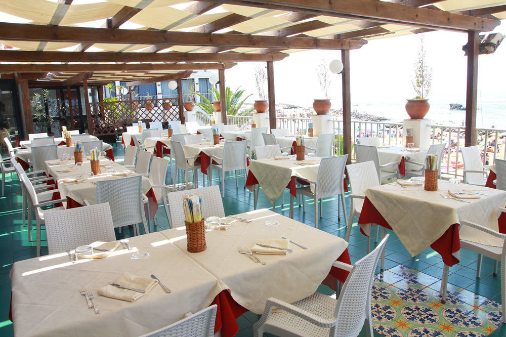 Hotel Sul Mare Al Gabbiano สโกลิตตี ภายนอก รูปภาพ