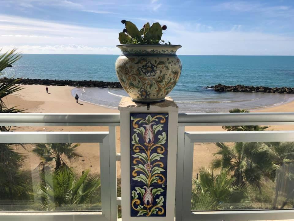 Hotel Sul Mare Al Gabbiano สโกลิตตี ภายนอก รูปภาพ